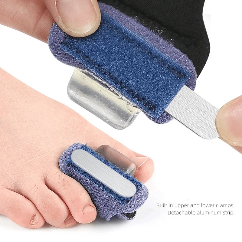 A hand holds a blue elastic strap with silver aluminum strips, demonstrating an adjustable toe splint device.