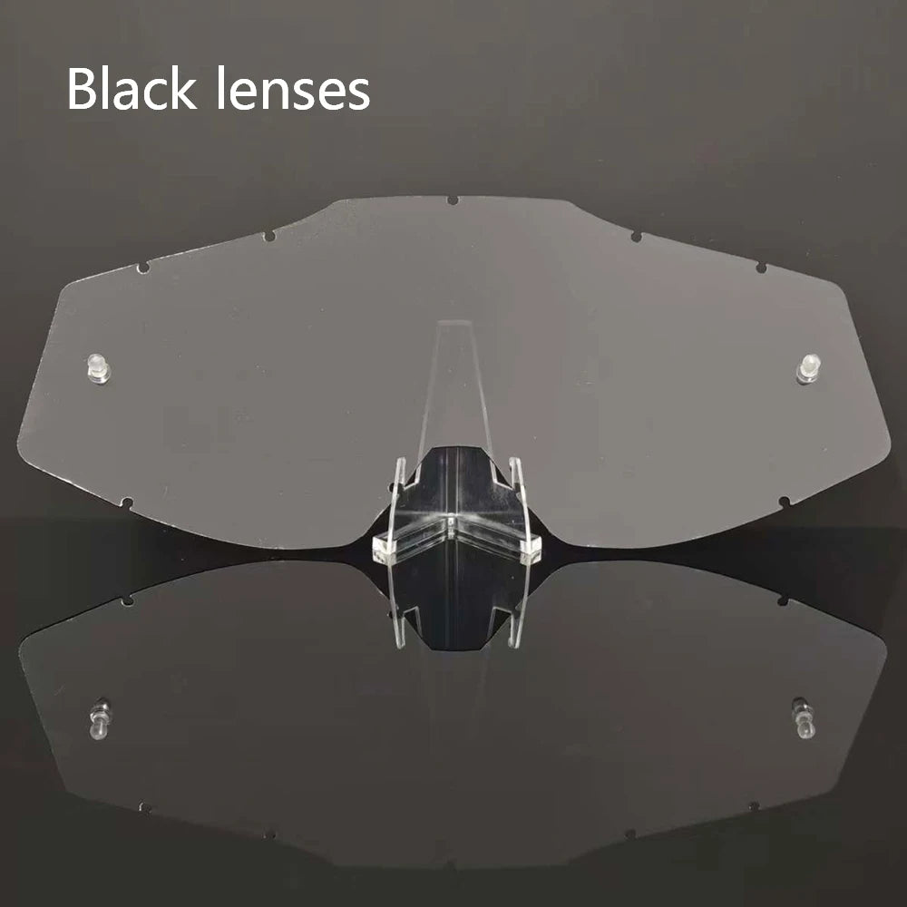 Un par de lentes negros para gafas de motocross universales, mostrados desde las vistas superior e inferior.