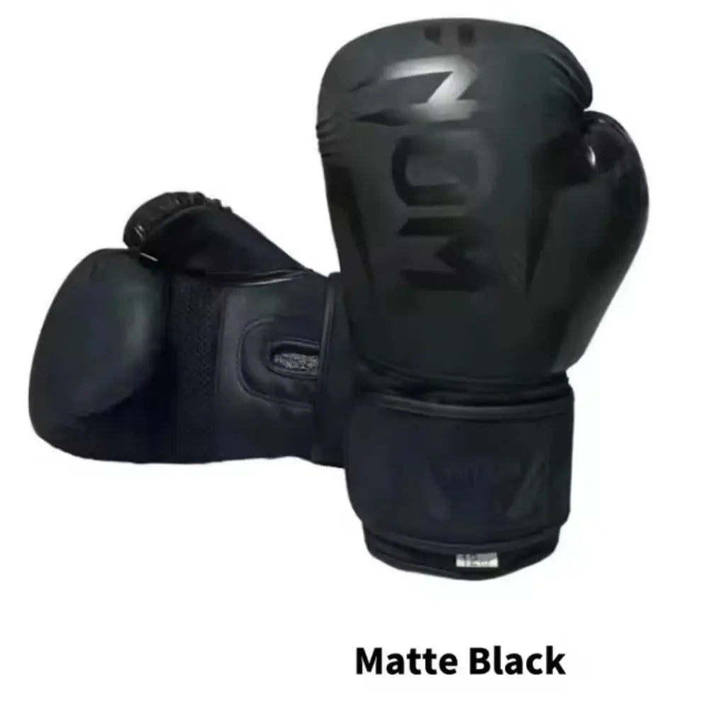 Un par de guantes de boxeo y Muay Thai profesionales de PU negro mate.