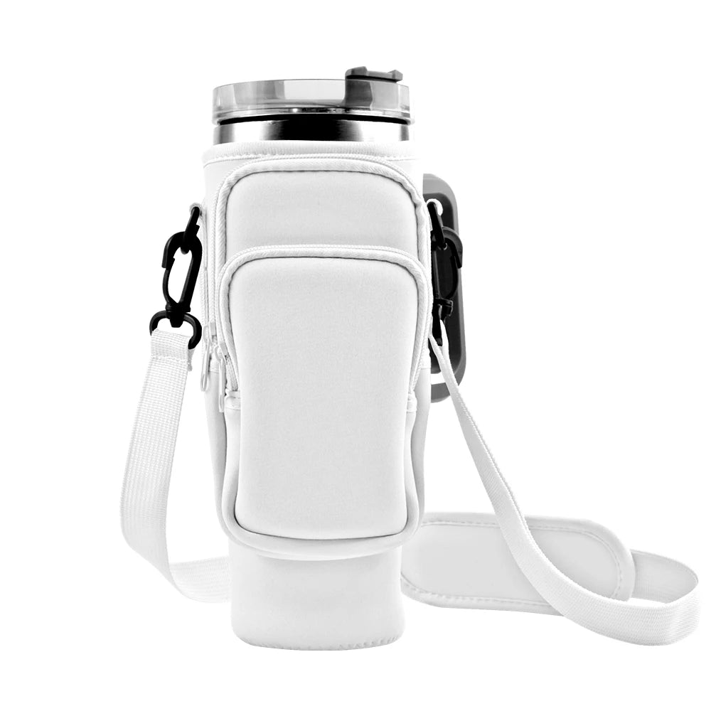 Eine weiße Wasserflaschentasche mit gepolstertem Handyfach und Trageriemen.
