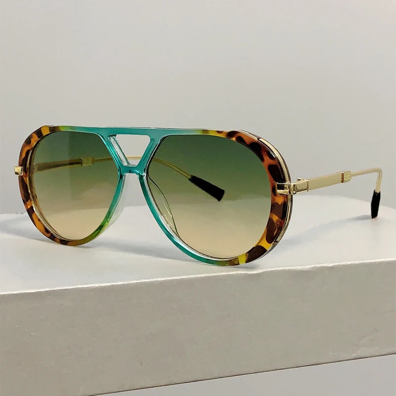 Vintage Pilot Sunglasses with Gradient Lenses