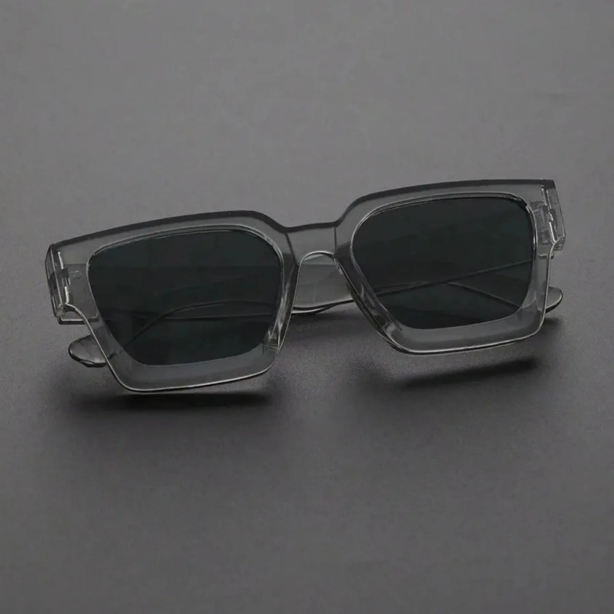 Classic Square Frame Sunglasses with UV400 Protection