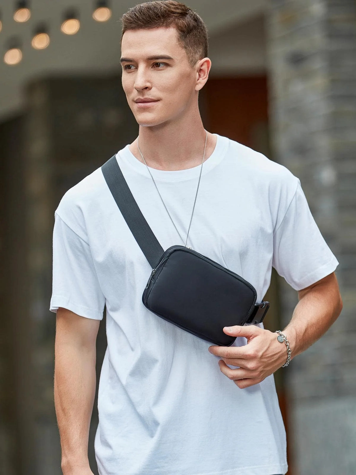 Compact Casual Waist Pack for Travel and Outdoor Adventures