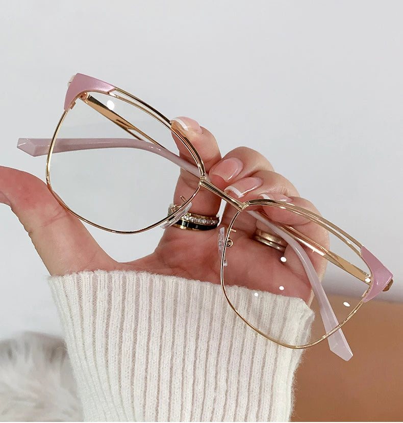 Retro Cat Eye Glasses with Blue Light Blocking & Photochromic Lenses