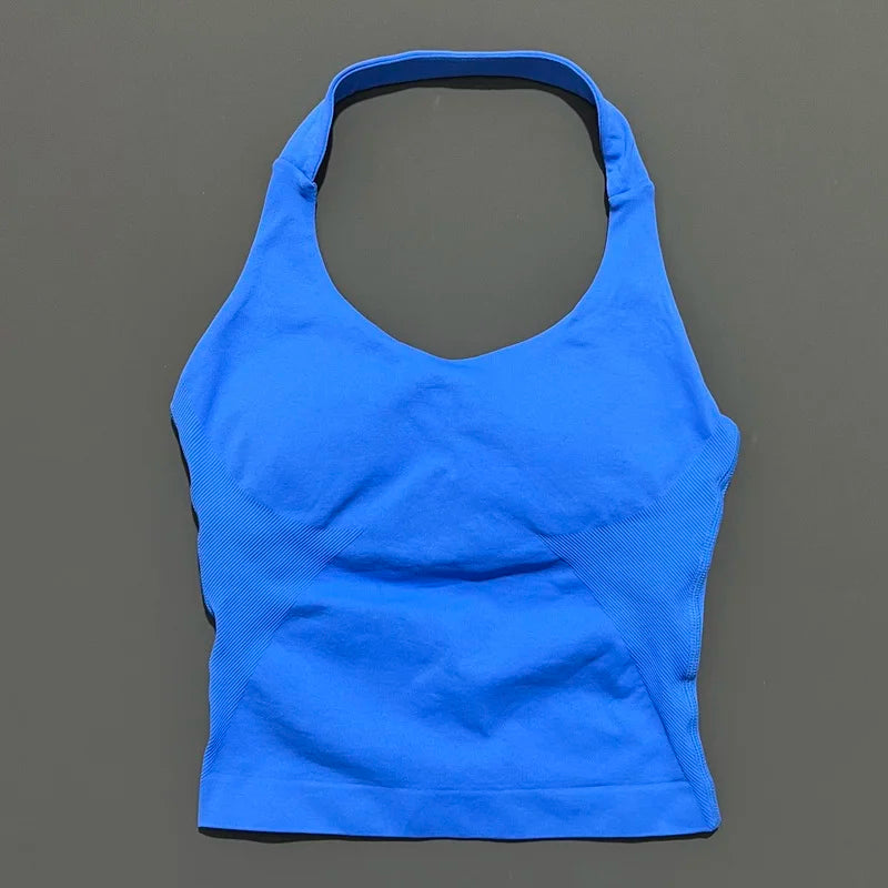 Helles blaues, nahtloses Strick-Gym-Tanktop mit Rundhalsausschnitt und figurbetontem Design.