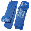 Un par de calcetines hospitalarios extra anchos, azules reales y antideslizantes, con agarres estampados blancos.