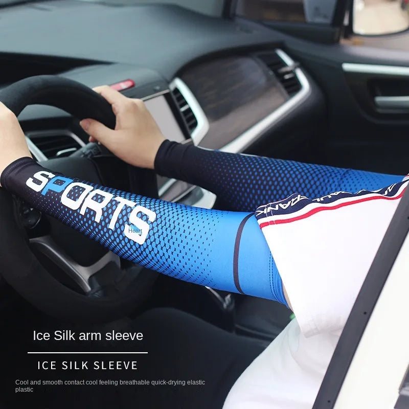 A person wearing a blue ice silk arm sleeve is driving a car, demonstrating the cooling effect.