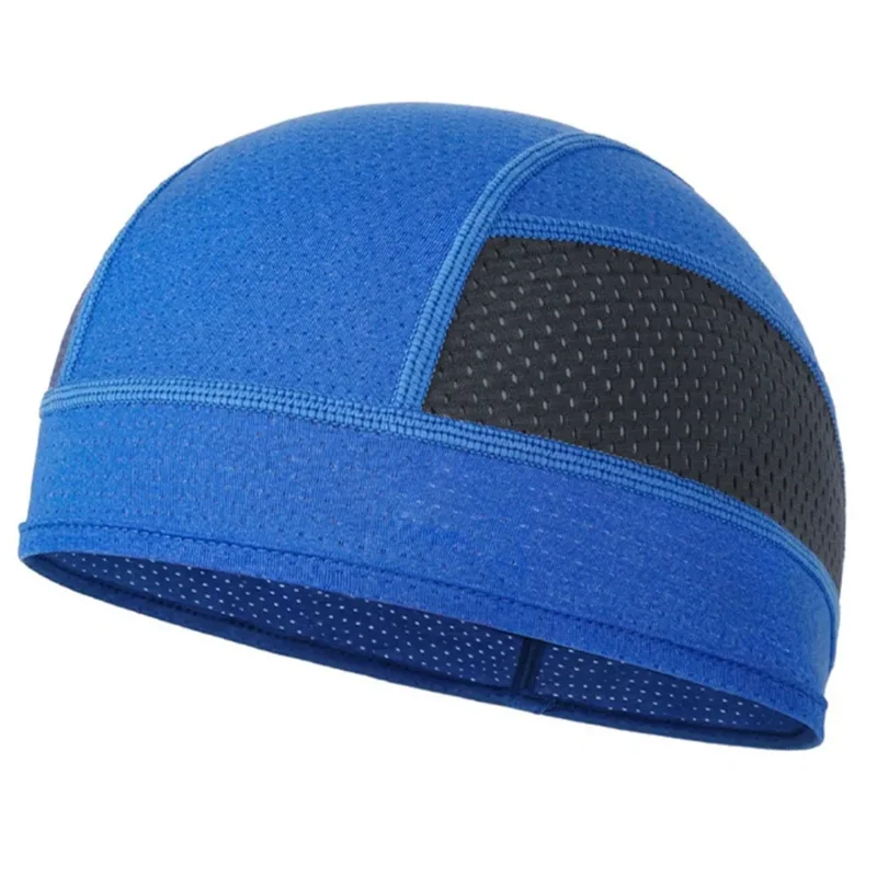 Casco de ciclismo interior azul y negro transpirable visto de perfil.