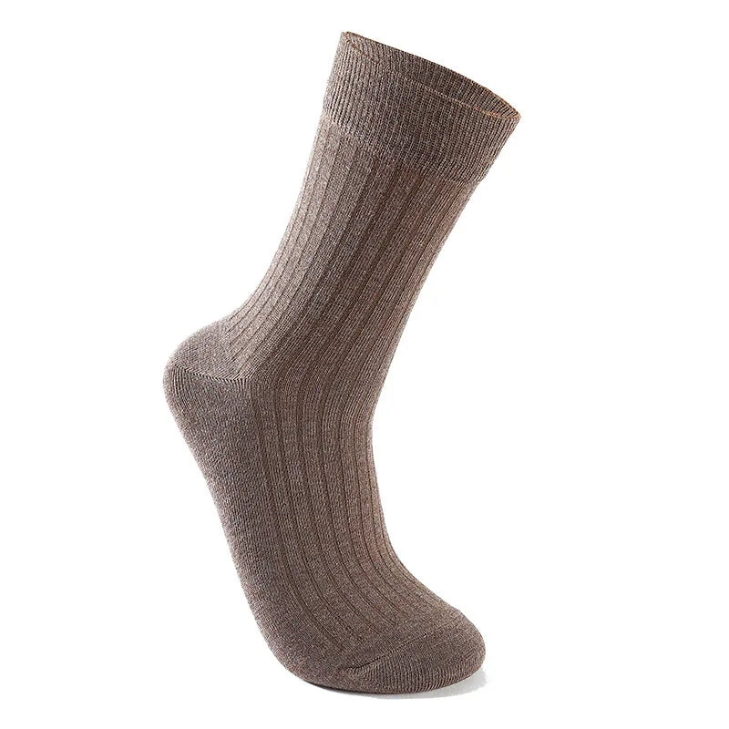 A pair of brown, ribbed men's mid-tube sweat absorption socks shown from the side.
