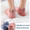 Calcetines de tobillo elásticos de punto rosa antideslizantes con caras sonrientes bordadas