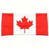 Drapeau rouge et blanc plié avec un motif de feuille d'érable rouge.