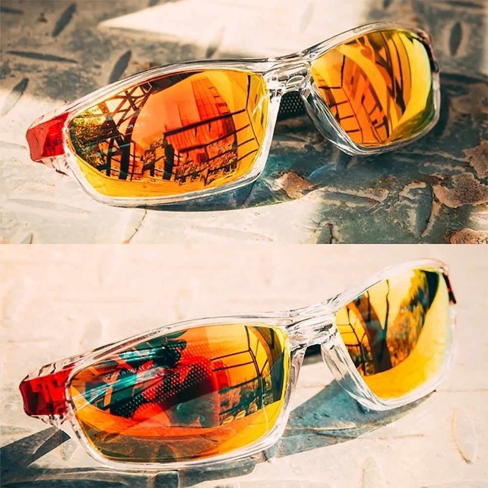 Une paire de lunettes de soleil polarisées teintes en orange posée sur une surface claire.