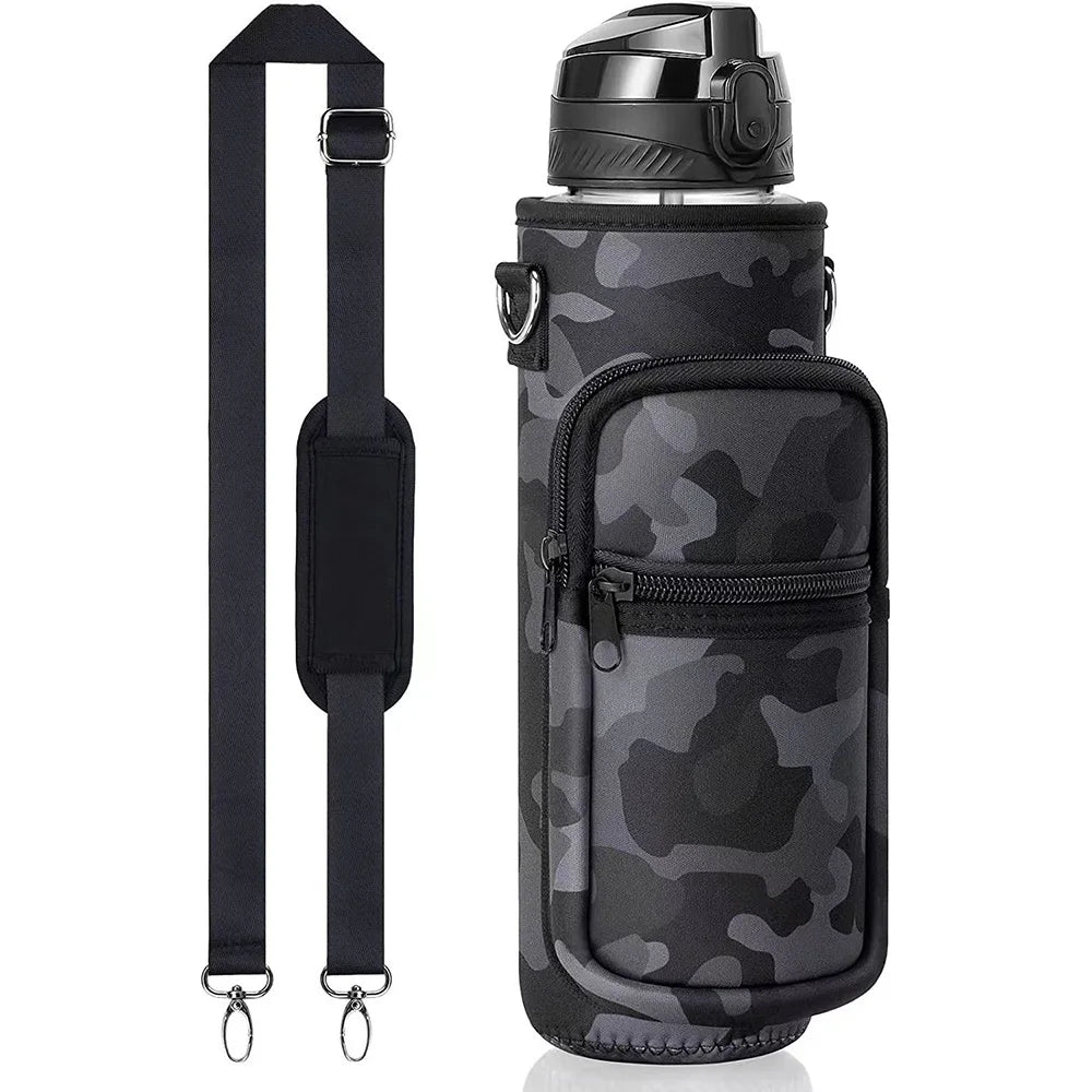 Botella térmica negra de camuflaje con funda, correa y bolsa con cremallera separada.
