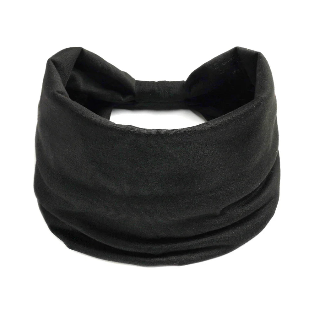 Voile ou turban en tissu noir pour les cheveux et le style