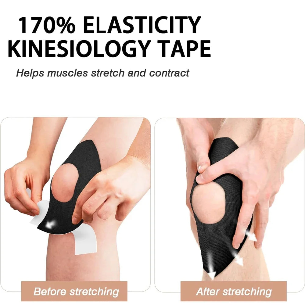 Schwarzes Kinesiologieband auf einem Knie zur Dehnung und Muskelkontraktion.