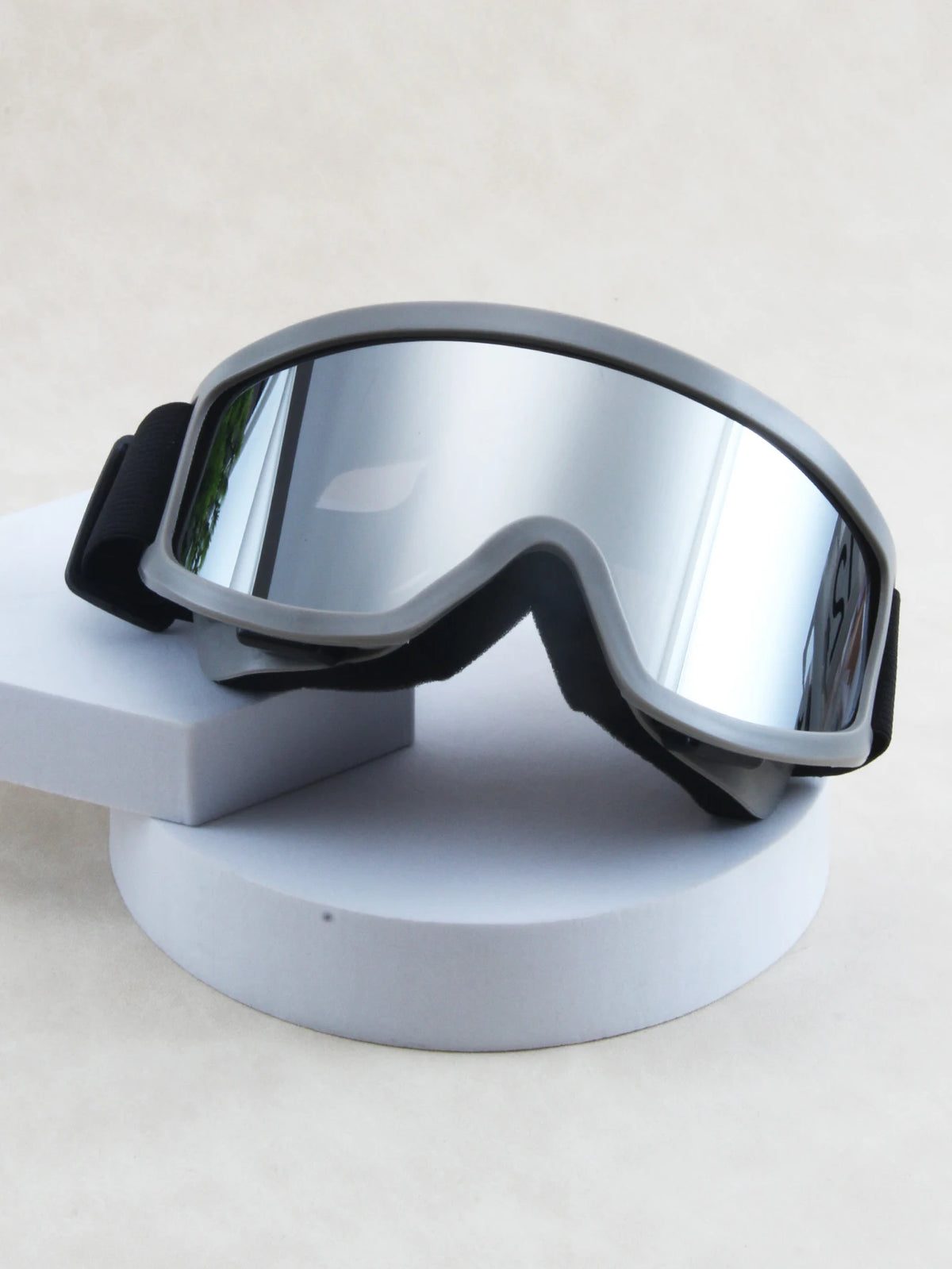 Large-Frame Ski and Snowboard Goggles with Windproof Padded Design