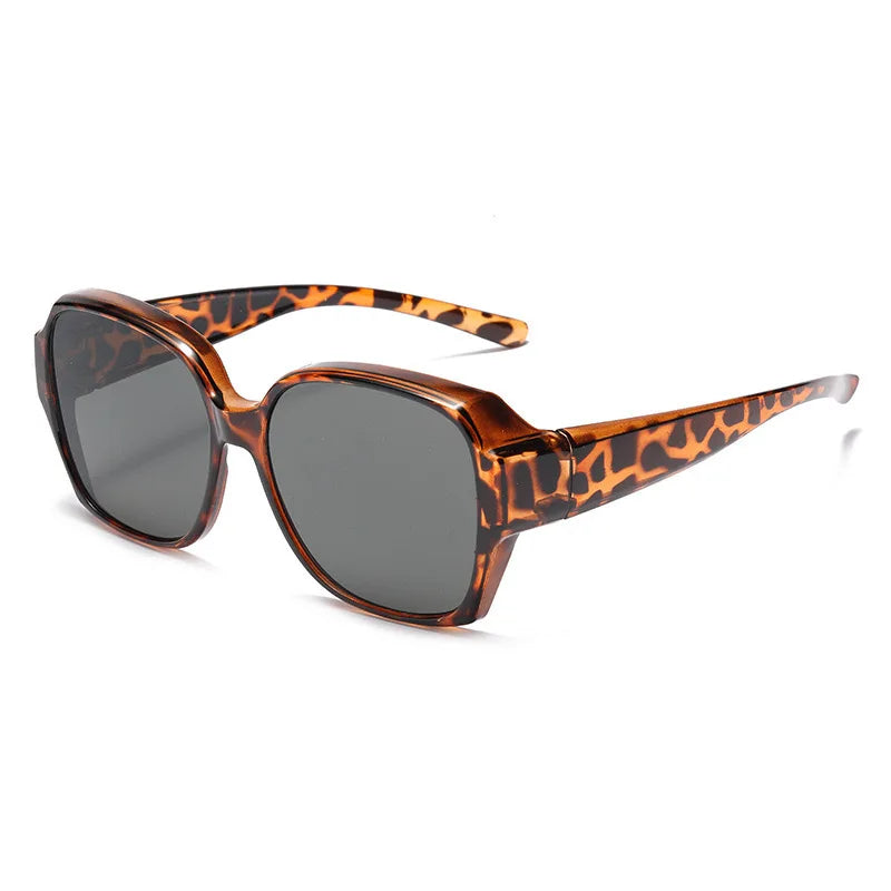 Vintage Oversized UV400 Sunglasses with Fit-Over Design