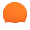 Gorro de natación de silicona naranja brillante diseñado para proteger el cabello.
