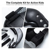 Set schwarze Schutzbekleidung für Kinder, einschließlich Helm, Knieschoner und Ellbogenschoner.