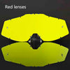 Un par de lentes rojos para gafas de motocross universales, mostrados en dos piezas separadas.