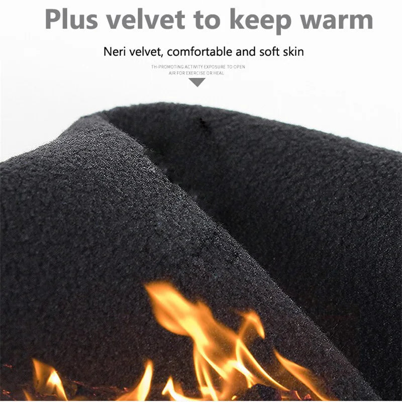 Gros plan sur un tissu velours noir Neri utilisé pour garder la chaleur près d'un feu.
