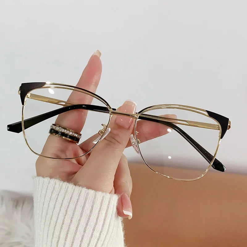 Retro Cat Eye Glasses with Blue Light Blocking & Photochromic Lenses