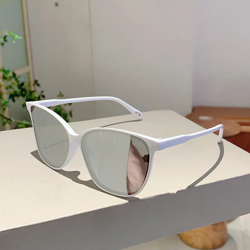Retro Square Sunglasses with UV400 Protection
