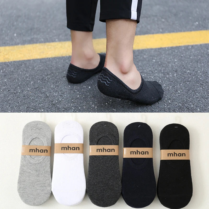 A collection of multi-colored breathable cotton ankle socks in gray, white, dark gray, and black.