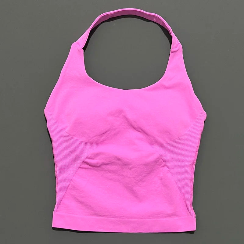 Helles pinkes, nahtloses Strick-Sport-BH mit Rundhalsausschnitt und figurbetontem Design.