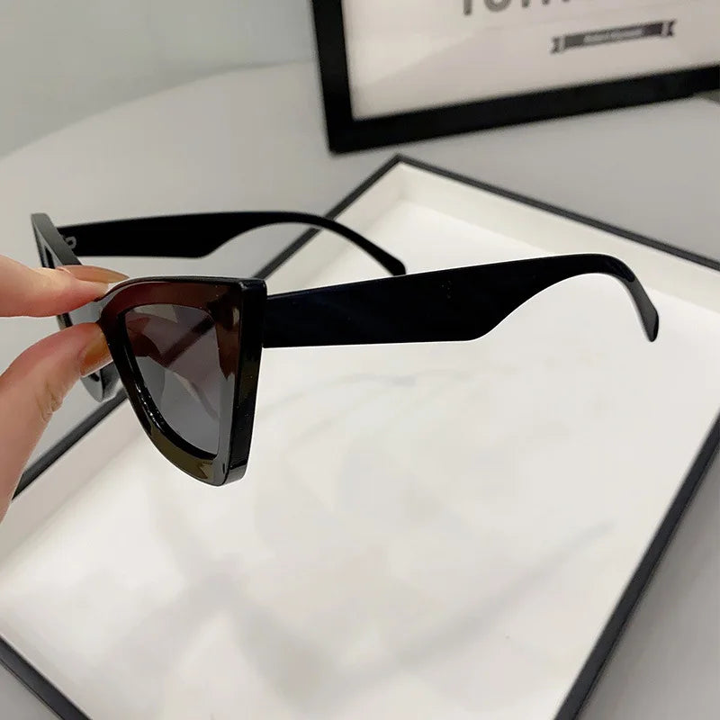 Vintage Cat-Eye Square Sunglasses