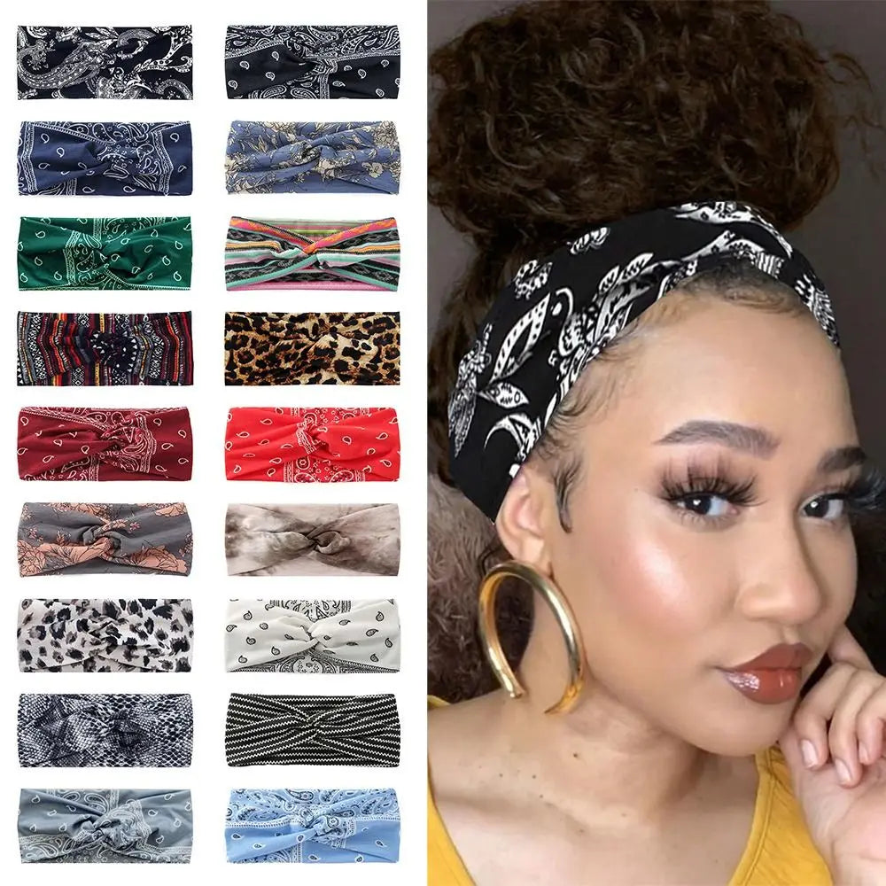 Colección de diademas elásticas con estampados para el cabello, mostradas en varios diseños y colores.