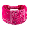 Helle pinke Boho-Twist-Haube mit feinen weißen Paisley- und Blumenmustern.