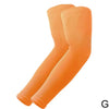Un par de mangas de nylon naranja brillante para protección UV, mostradas una al lado de la otra.