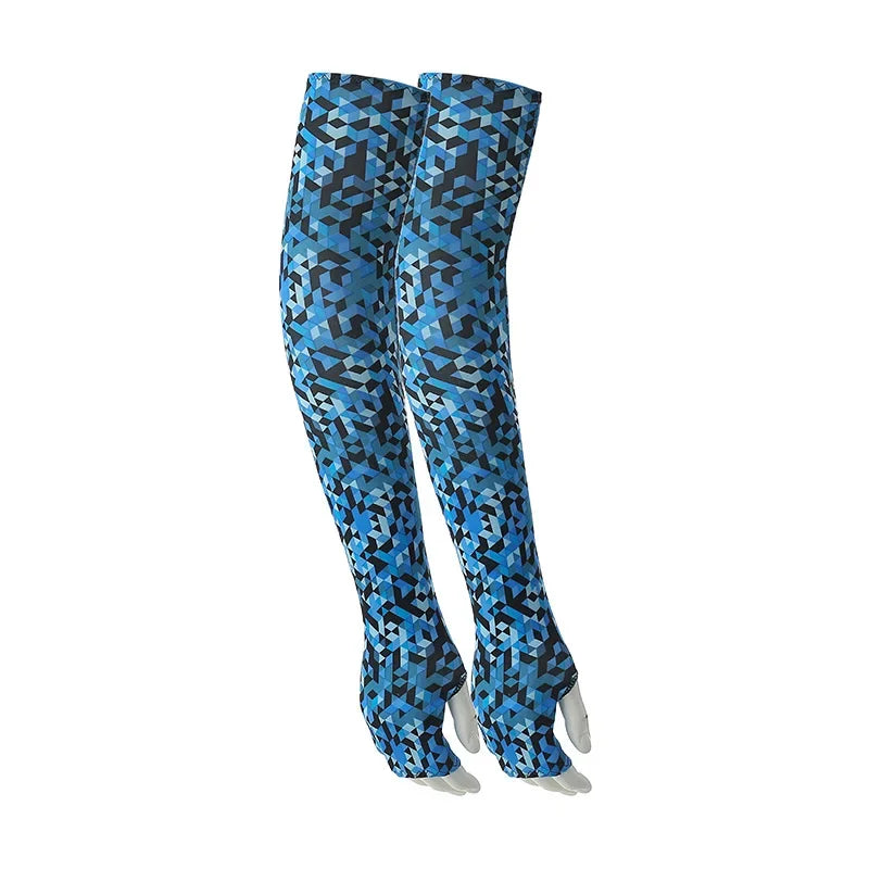 Paar blaue und schwarze Tarn-Cooling-Armschuhe für Sport und Outdoor-Aktivitäten