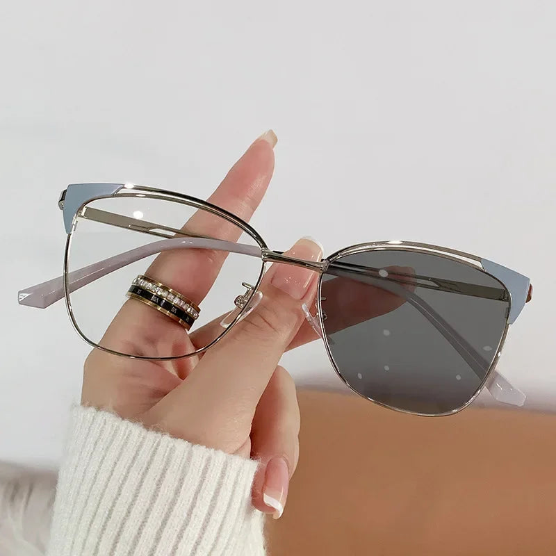 Retro Cat Eye Glasses with Blue Light Blocking & Photochromic Lenses