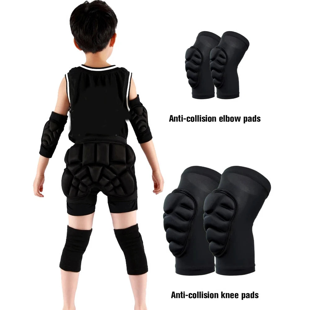 Un ensemble de genouillères et coudes anti-collision noirs pour enfants.