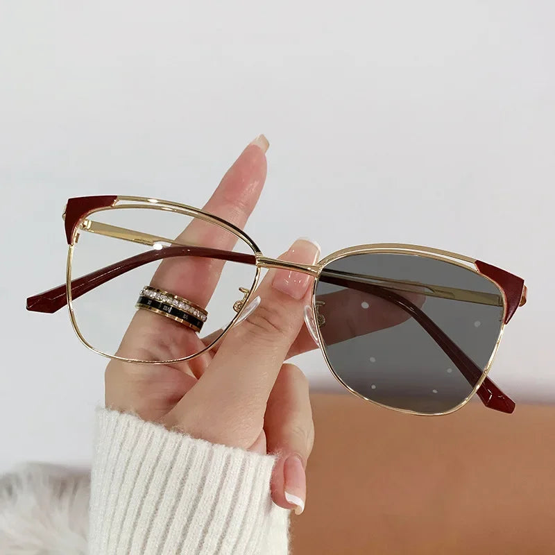 Retro Cat Eye Glasses with Blue Light Blocking & Photochromic Lenses