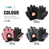 Un ensemble de trois gants de vélo et de fitness noirs, roses et gris.