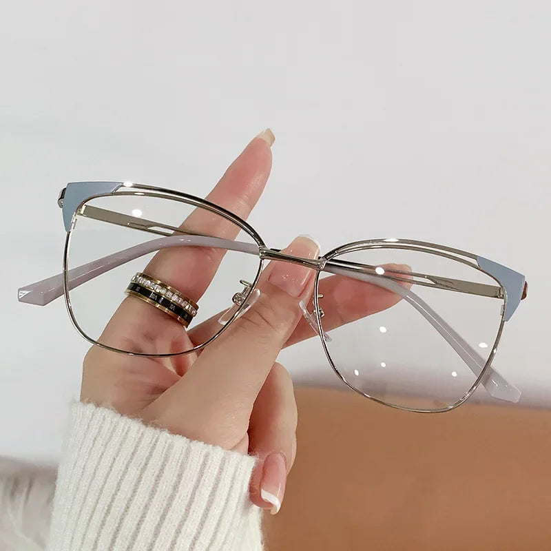 Retro Cat Eye Glasses with Blue Light Blocking & Photochromic Lenses