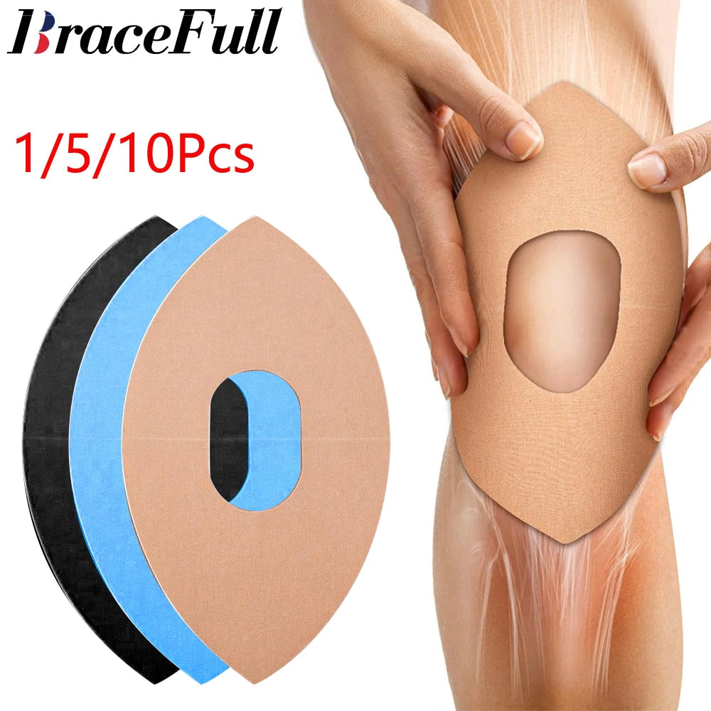Packung von fünf bis zehn Stück BraceFull Kinesiologieband auf die Kniepartie eines Beins.