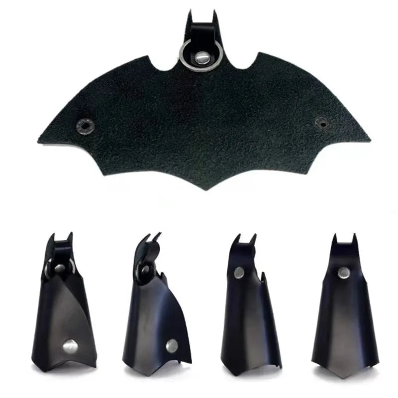 Schwarze Leder- und Legierung-Bat-Schlüsselanhänger mit dunkelgrüner Struktur