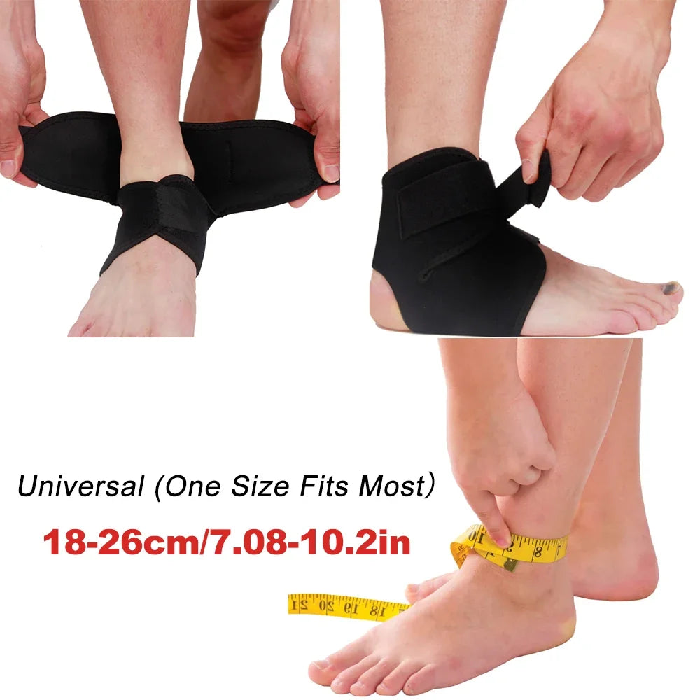 Schwarze universelle Sprunggelenksbandage auf Fuß und Knöchel, die Passform und Nutzung demonstriert.