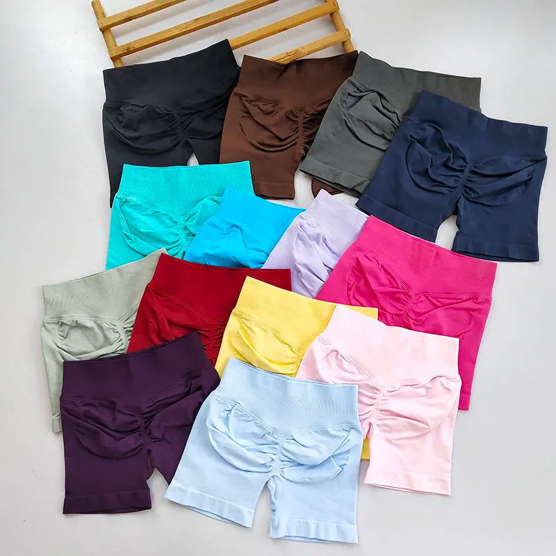 Collection de shorts de yoga sans couture à taille haute dans diverses couleurs : noir, marron, gris, bleu, rose et violet