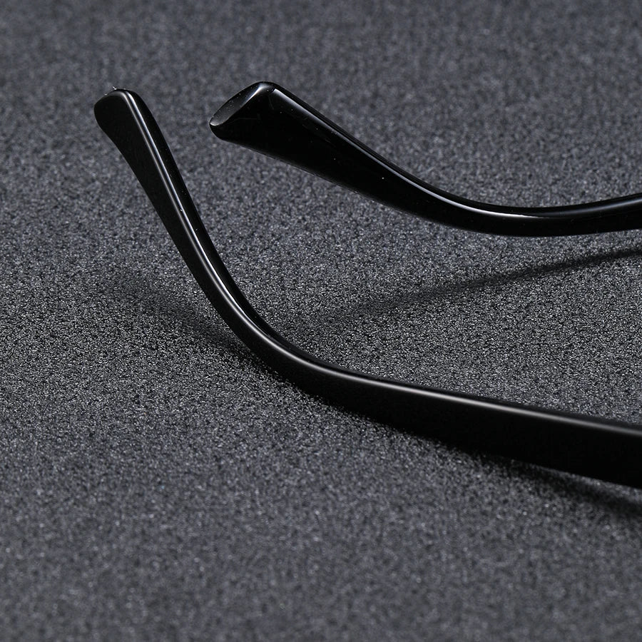 Retro Square Sunglasses with Rivet Accents for Men