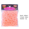 Paquete de 600 bandas elásticas para telar, ganchos y una aguja para hacer pulseras.