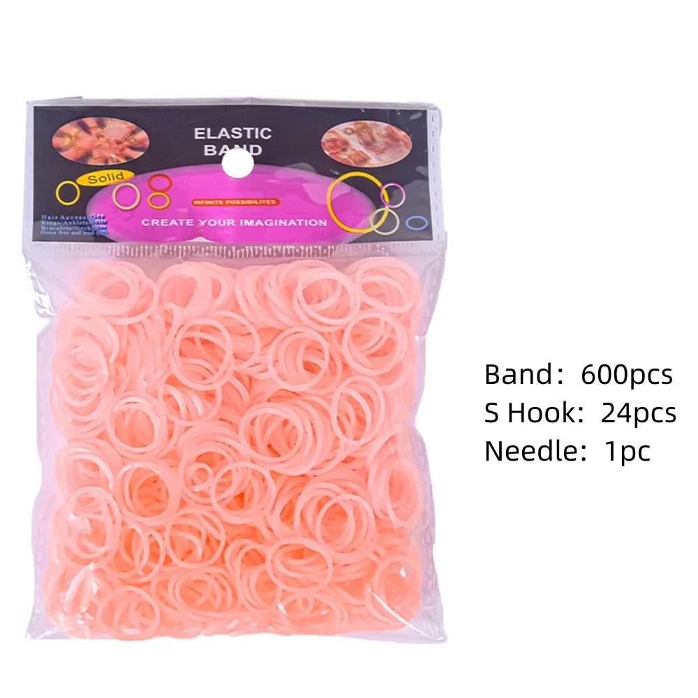 Paquete de 600 bandas elásticas para telar, ganchos y una aguja para hacer pulseras.
