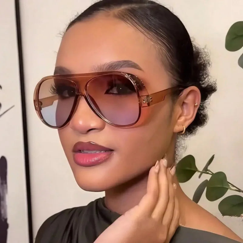 Vintage Oversized Pilot Sunglasses with UV400 Protection
