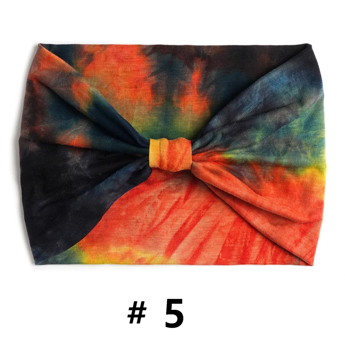 Bandeau en coton tie-dye aux tons orange, rouge, jaune et bleu foncé, noué en nœud.