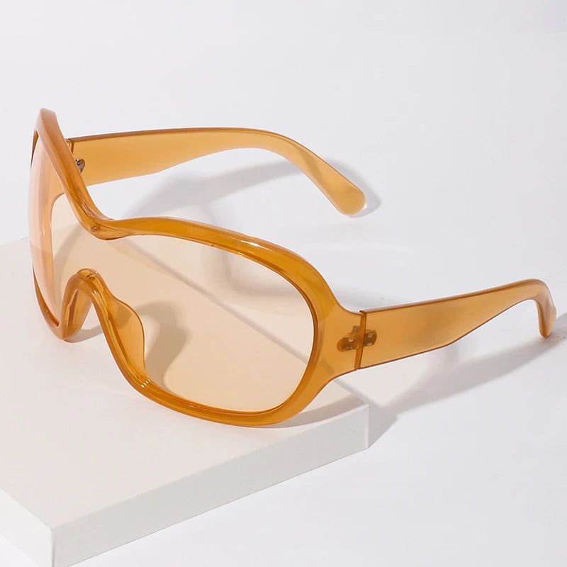 Oversized Pilot Sunglasses with Gradient Lenses
