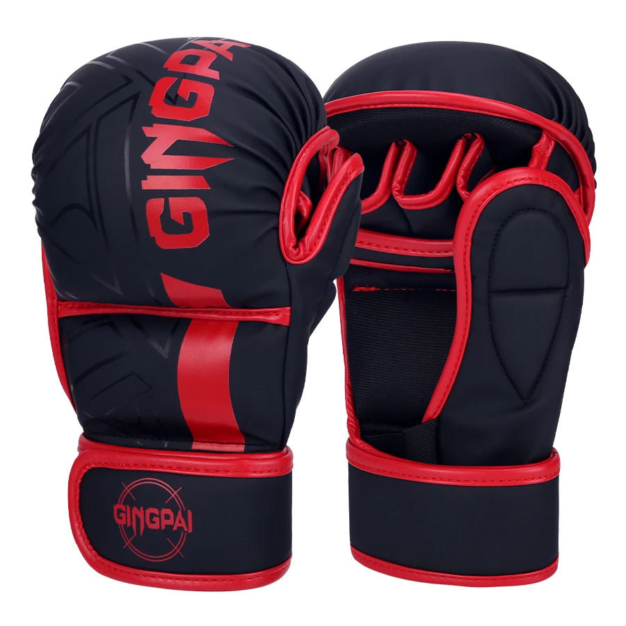 Ein Paar schwarze und rote Profi-MMA-Trainings-Boxhandschuhe aus Vogelperspektive.